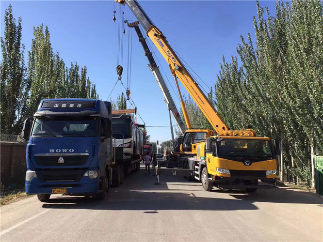 萝北县“省油又稳当”—— 吊车的 “智能节能” 技术